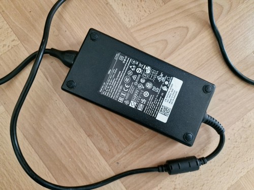 Dell PRECISION 7530 (NVIDIA QUADRO P2000, i7-8850H, 32GB RAM, 512GB SSD, TOP ZUS - Afbeelding 9 van 16
