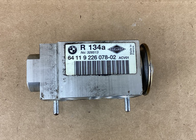 2007 - 2013 BMW 328i E90 Ac Line Expansion Valve 9226078 OEM.
