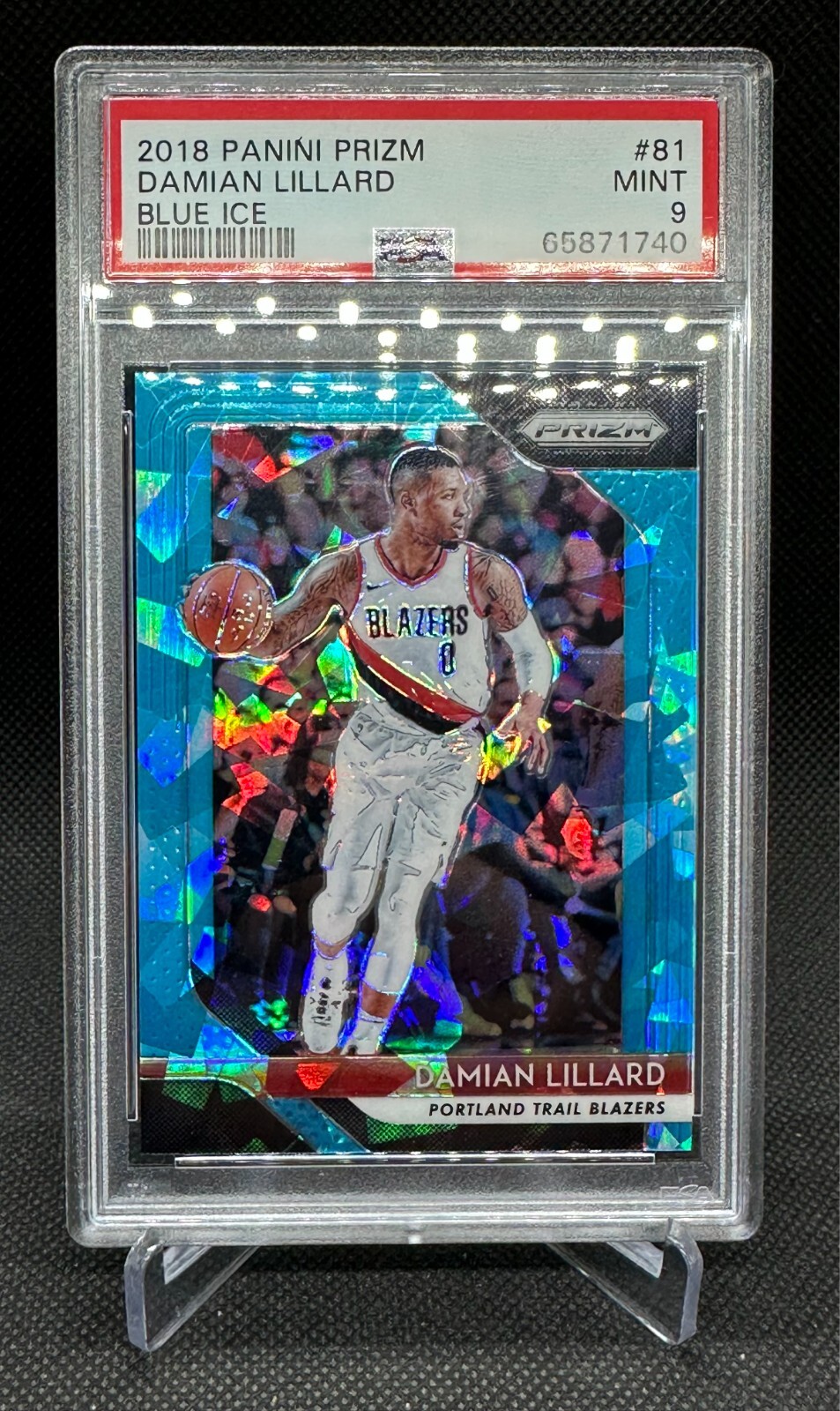 2018-19 Panini Prizm Damian Lillard Blue Ice Prizm /99 PSA 9 Bucks Blazers #81