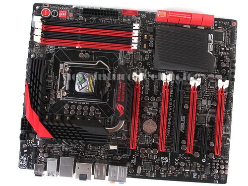 ASUS Motherboard MAXIMUS VI EXTREME, LGA 1150, Intel Z87 Chipset, DDR3 Memory - Picture 3 of 4