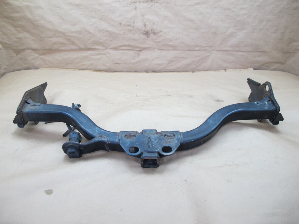 Parachoques trasero Infiniti QX60 2014-2020 remolque trasero marco de enganche con pernos Foto 3 de 4