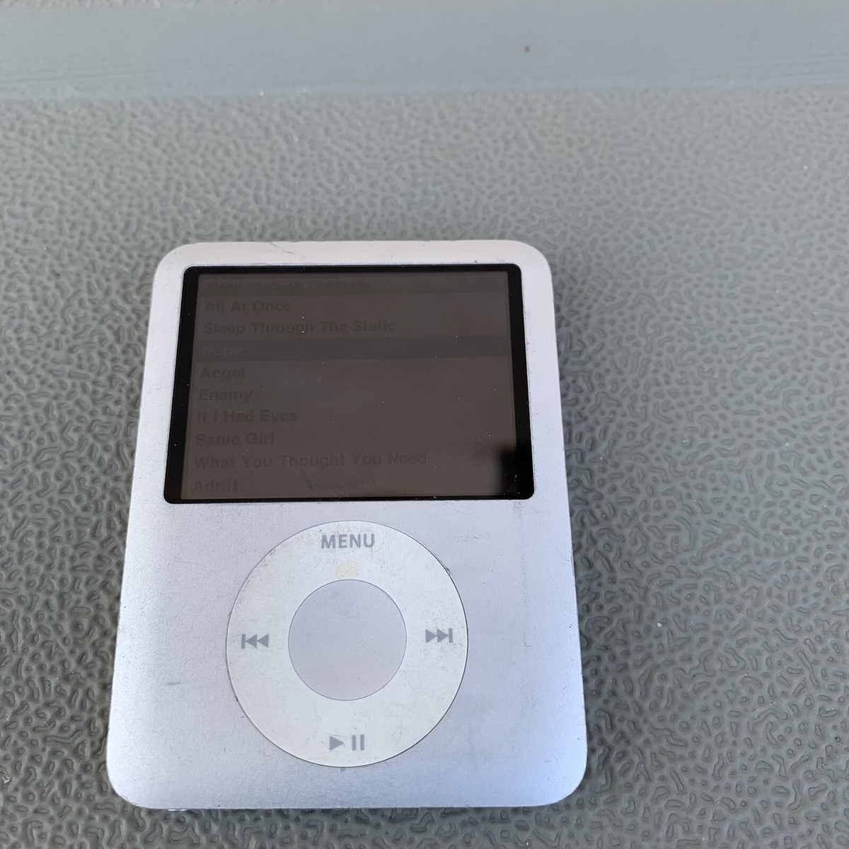 【新品未開封】Apple iPod nano 16GB シルバー iPod nano 第7世代 シルバー 生産終了品