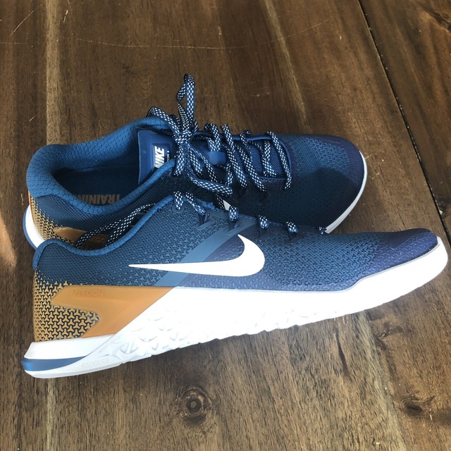 nike metcon 4 size 9