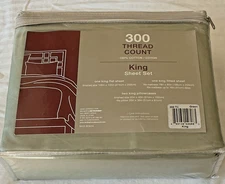 Bed Bath & Beyond King Sheet Set GREEN 300 TC 100% Cotton NEW Old Stock