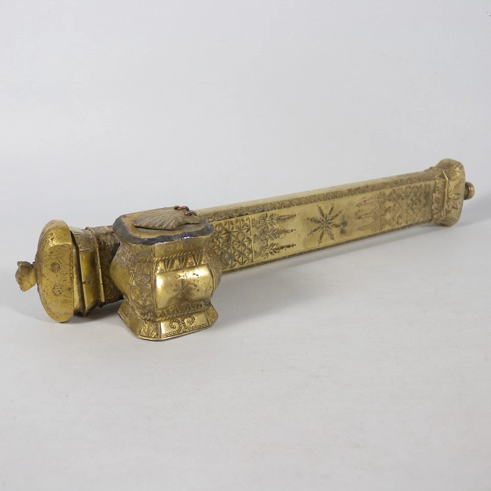 ANTICO QALAMDAN CALAMAIO E PORTAPENNE DA VIAGGIO IN OTTONE TURCO OTTOMANO 1800 - Immagine 4 di 4