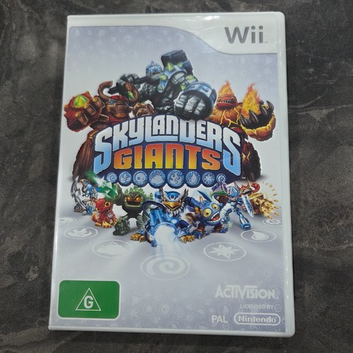 Skylanders: Giants - Nintendo Wii - Complete