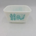 Pyrex Amish Butterprint 501B Refrigerator Dish 1.5 Cup Turquoise White USA