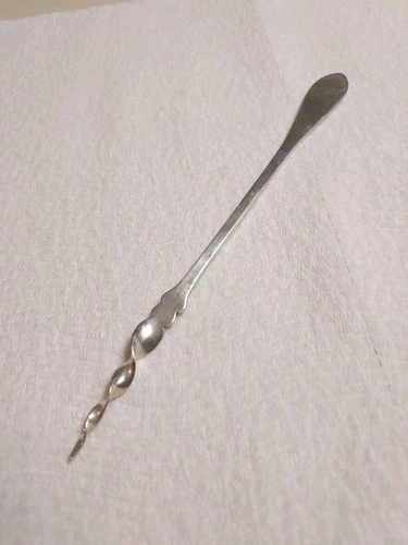 Rogers Lunt Bowlen Sterling Silver Spiral Butter Pick 6 1/2 Inch