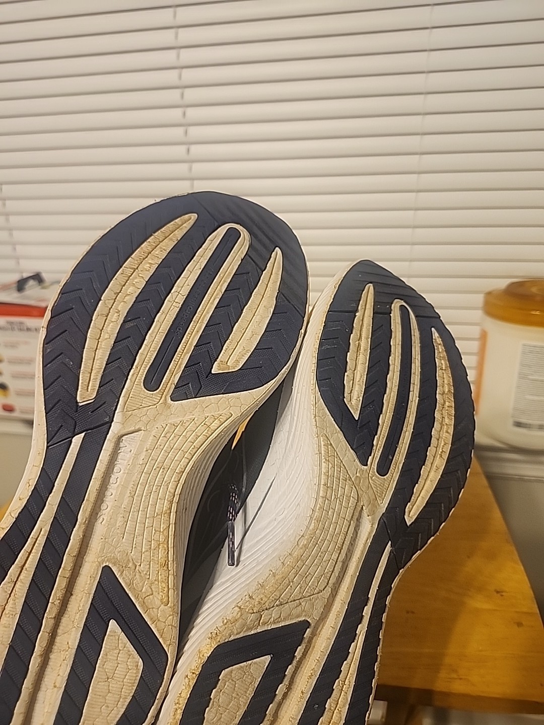 Saucony Endorphin Speed 3 Shoes Womens 12 Yellow Navy Athletic Running Sneakers thumbnail 8