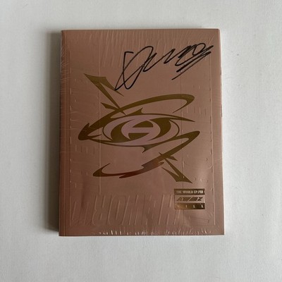 SIGNED] ATEEZ 2ND ALBUM 'THE WORLD EP.FIN: WILL' A VERSION YEOSANG
