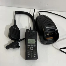 Motorola XTS2500 Model III 700/800 MHz P25 Digital Two-Way Radio H46UCH9PW7BN