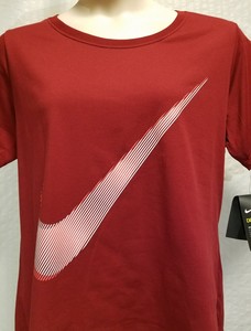 maroon nike shirt women's