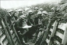 WW I  Allies    Photo   **  ** Soldiers In Trench **