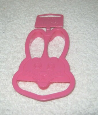 Wilton - Plastic Cookie Cutter - Bunny Face Shape  - Medium Size - 