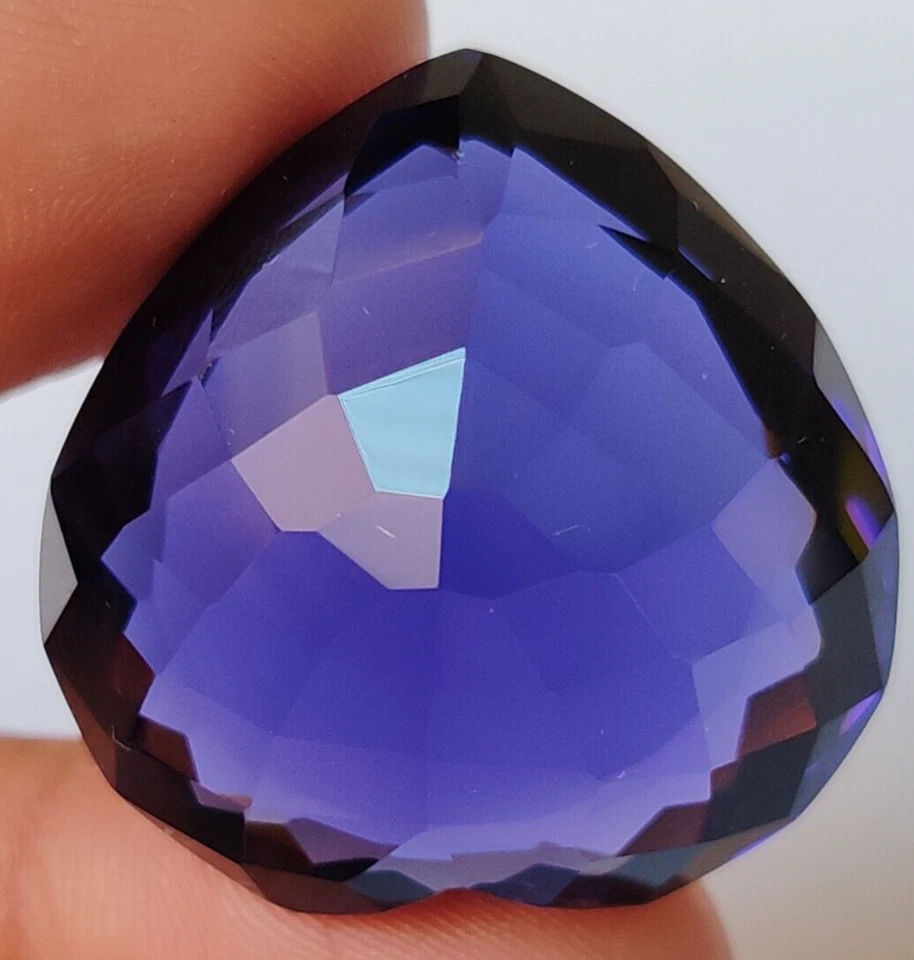 AAA+ 87.5 Ct. Huge Purple Amethyst Heart Shape Loose Gemstone for Ring & Pendant - Image 4 of 4