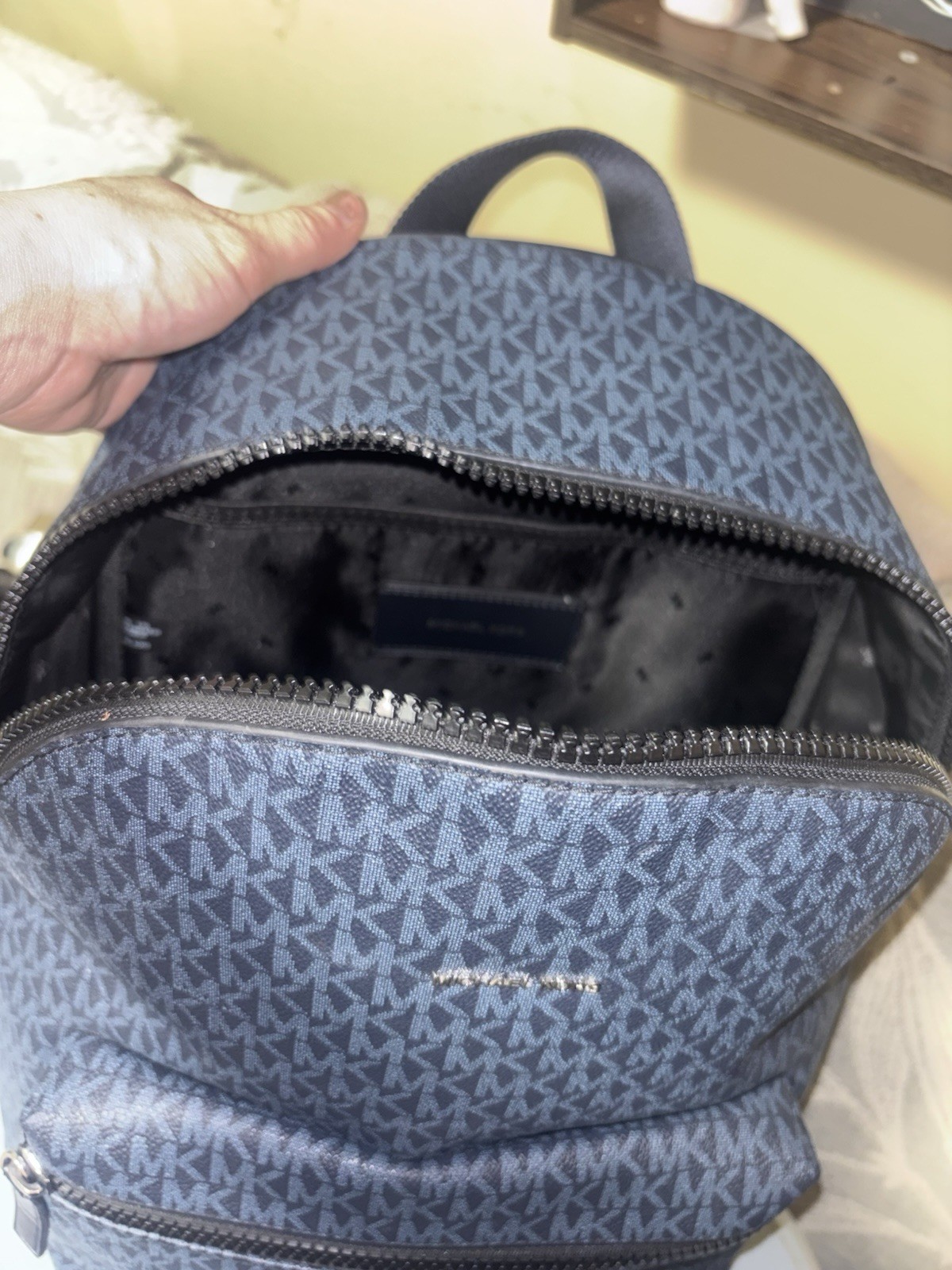 MICHAEL KORS COOPER LARGE BACKPACK - image 3