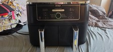 Ninja Foodi MAX Dual Zone Heißluftfritteuse - Schwarz (AF400EU) Kaum Genutzt.