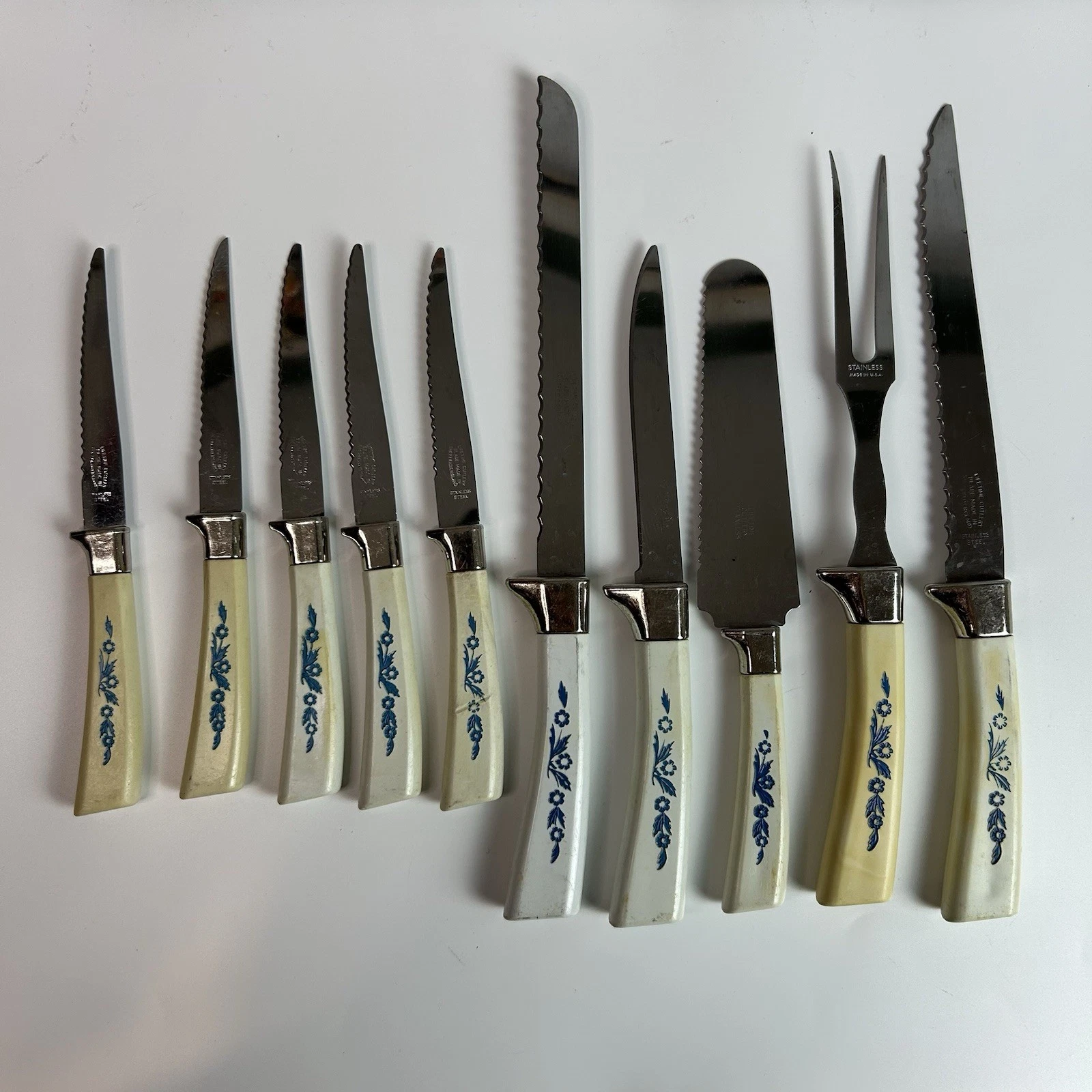 Vintage 70s CorningWare Blue Cornflower Knife Set Of 10 EKCO Stainless Plastic