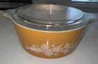Vintage Pyrex 475-B Butterfly Gold Round 2.5 Quart Casserole Dish with Lid