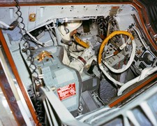 Jim Lovell Gemini Astronaut Simulates Eating Space Food 4x6 PHOTO PRINT