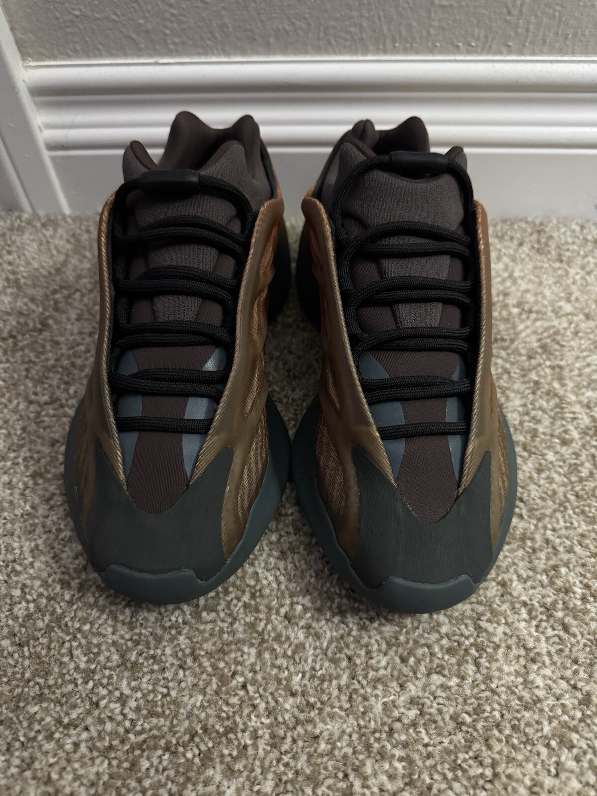 Adidas Yeezy 700 V3 Copper Fade