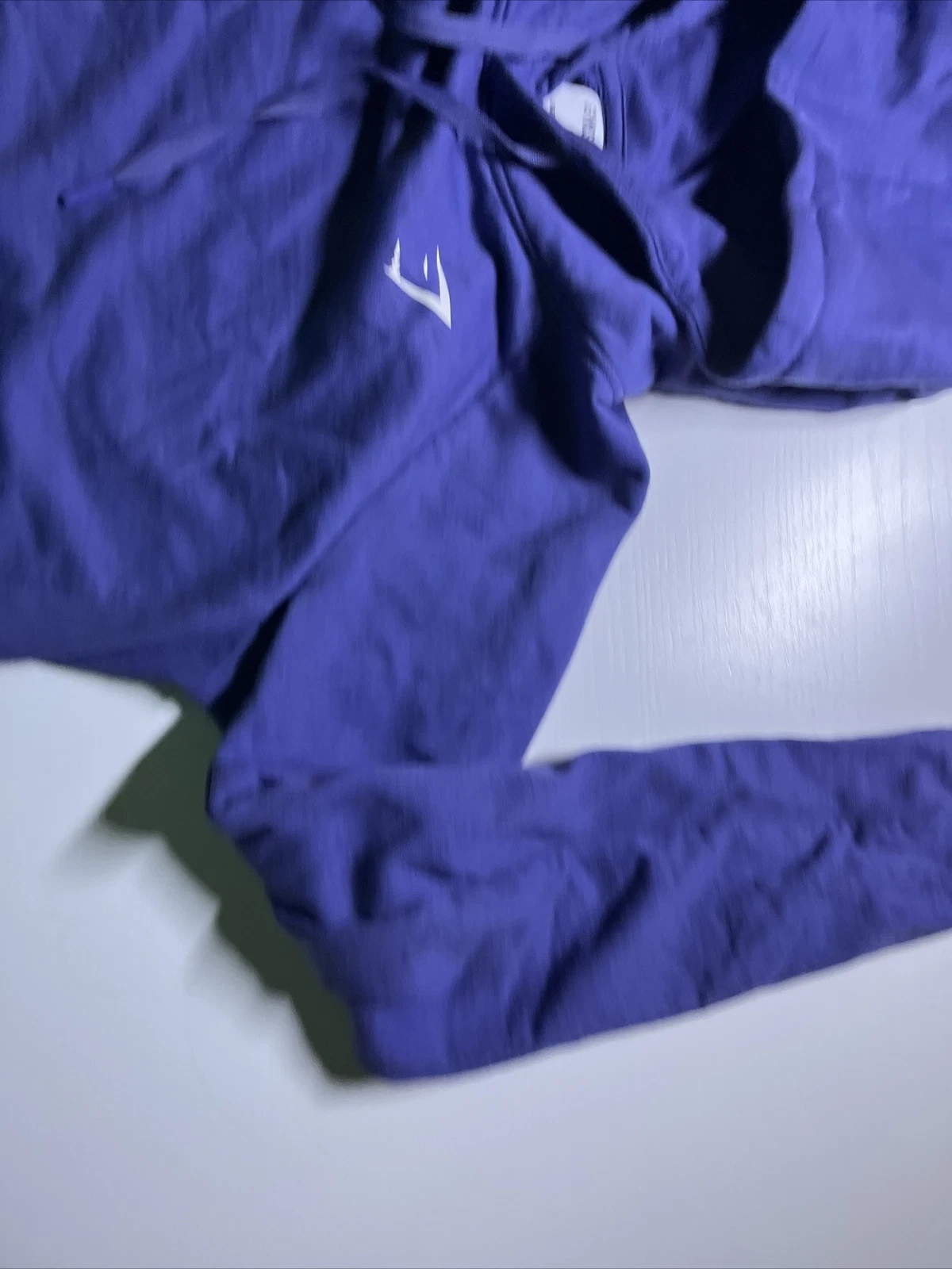 gymshark cropped thick hoodie