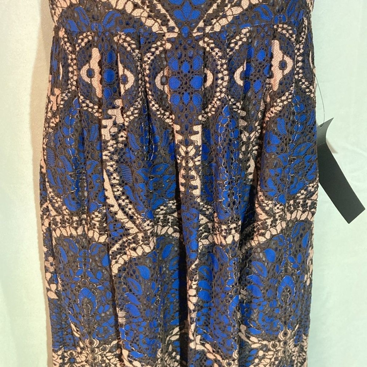 BcbgMaxAzria blue multicolor lace overlay scalloped hem Antonina dress 4 | eBay BcbgMaxAzria blue multicolor lace overlay scalloped hem Antonina dress 4 | eBay