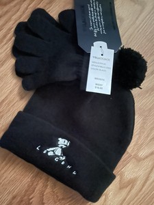 Boys Sz. Medium  Hat Set NWT’s