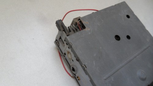 1977 GM B Body Chevy Buick Olds AM FM Radio Parts Only 9344825 02DB5 ZZ - Picture 5 of 8