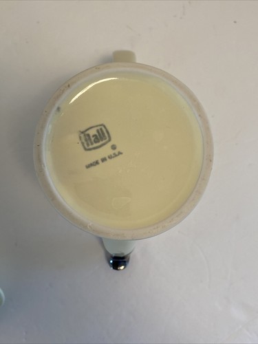 Hall Pottery Teapot USA Bone White Metal Reinforced Spout Vintage *No Chips* - Picture 10 of 12