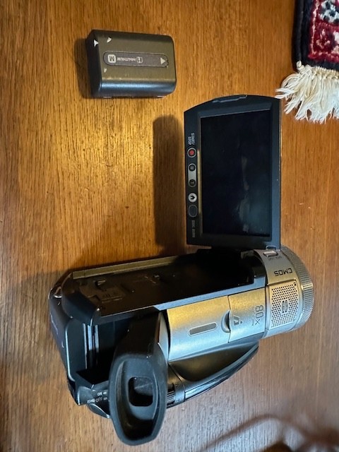 Sony Handycam HDR-SR1 HD Case 128GB Camcorder Bundle | eBay