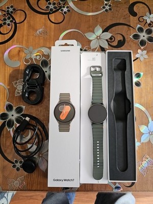 Samsung SM-L300 Galaxy Watch7 BT 40mm Grün DE