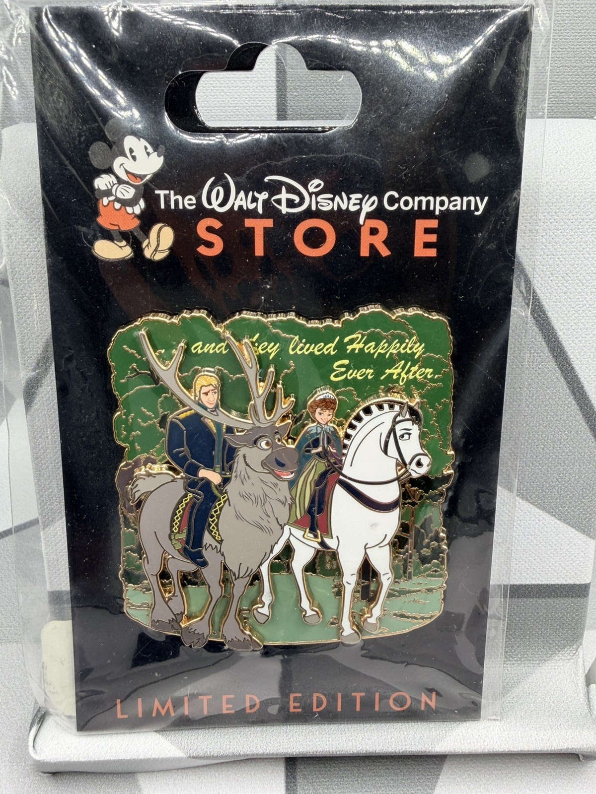 Disney DEC 2025 Happily Ever After Horse Frozen Anna Kristof LE 300 Pin