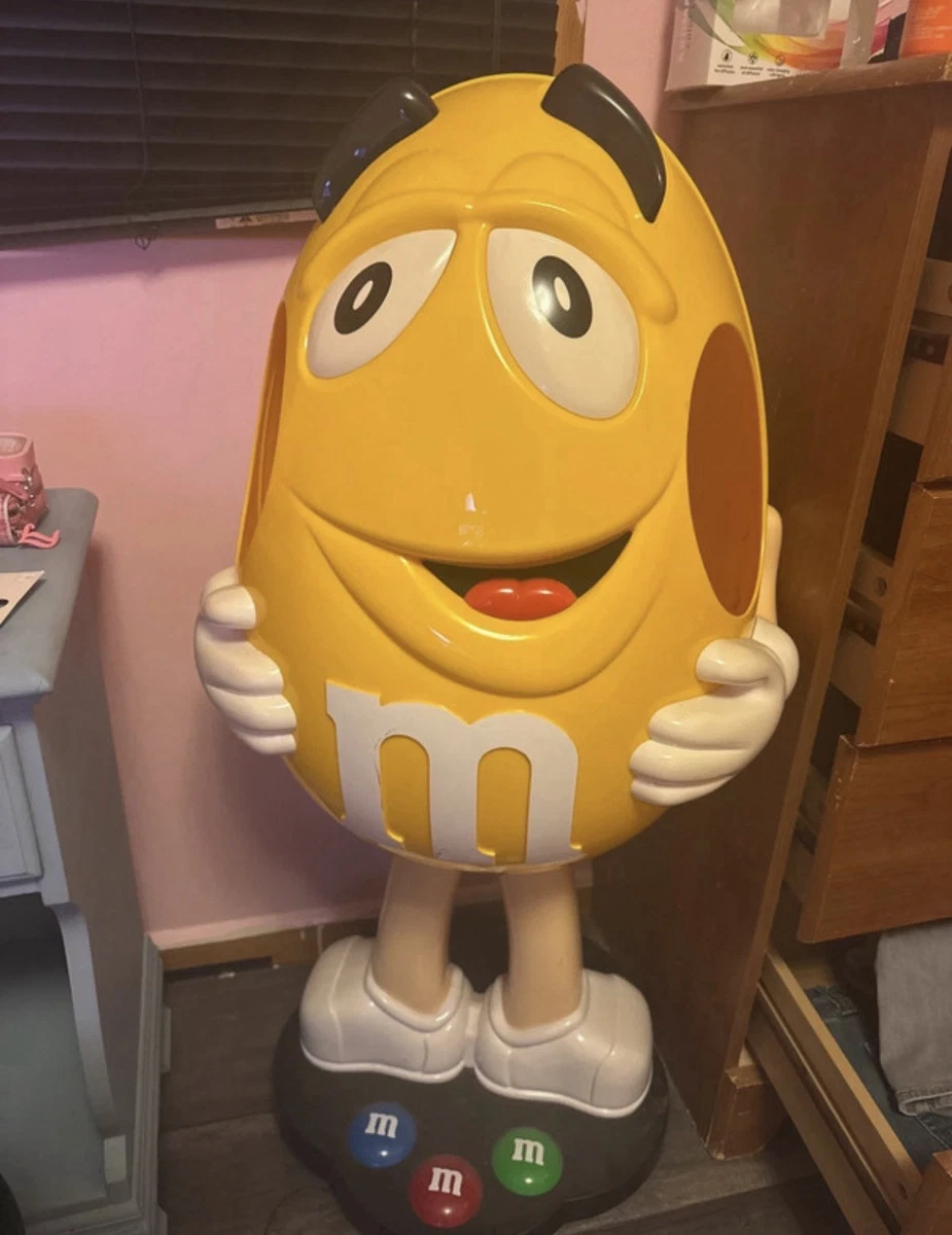 M&M Store Display | eBay