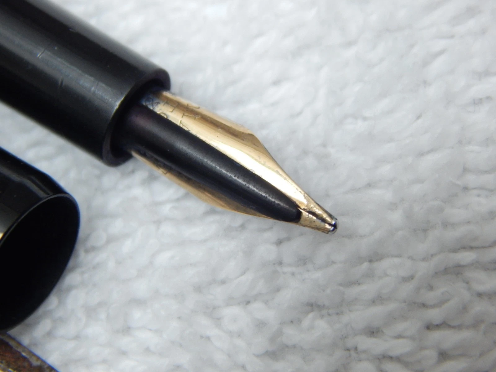 LOT# 108E. VTG MABIE TODD SWAN 1500 EYEDROPPER FOUNTAIN PEN. STUB NIB. image 2