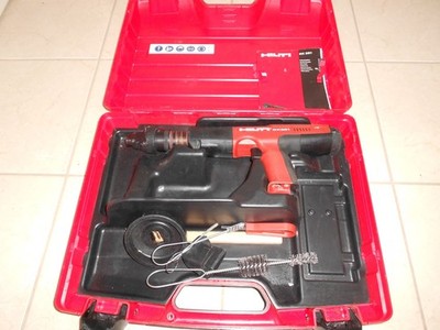 HILTI DX 351  POWDER ACTUATED NAIL GUN