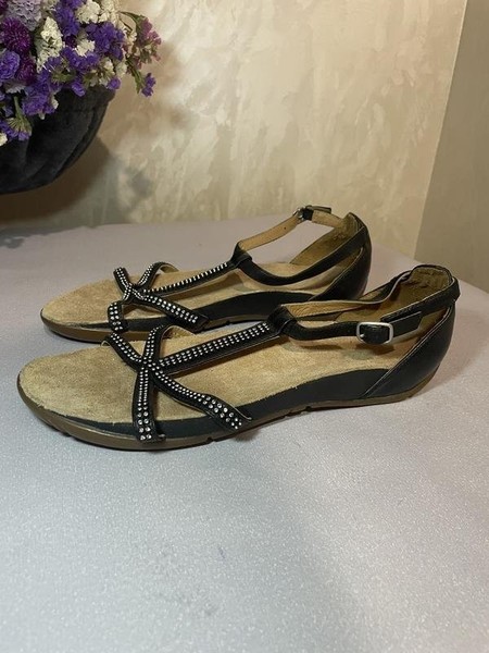Women Clarks Sandals Black Leather 37.5 #7AG3