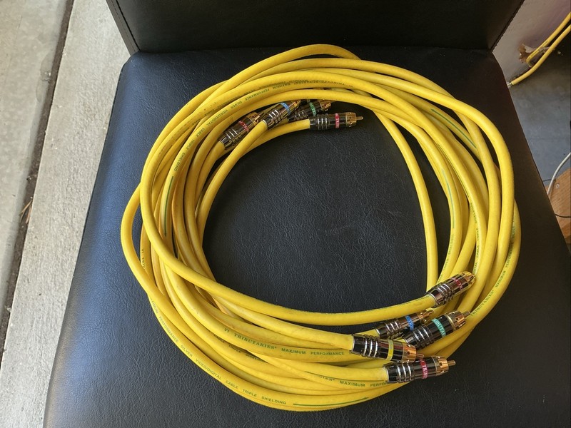 5 EACH TRIBUTARIES V1 MAXIMUM PERFORMANCE SILVER DIGITAL I/C 75-OHM RCAs 2M