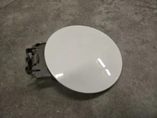 2000 - 2006 TAHOE SIERRA SUBURBAN YUKON GAS DOOR FUEL OLYMPIC WHITE 8624 OEM