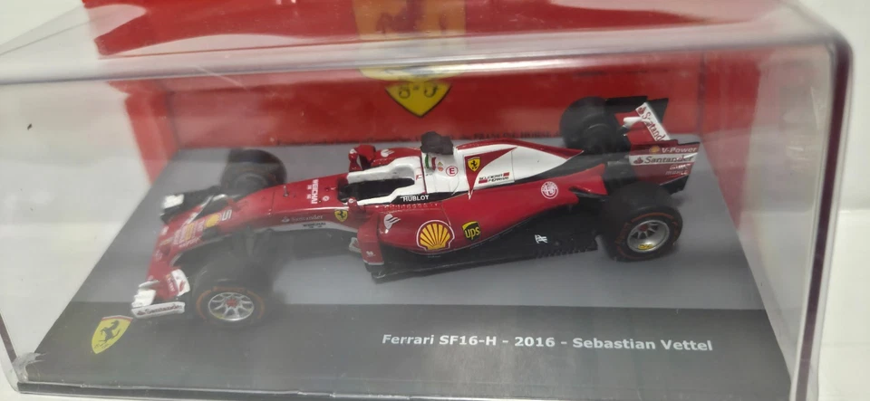 Ferrari  F1  SF16H   2016   S. Vettel   IXO  1:43 - Immagine 4 di 4