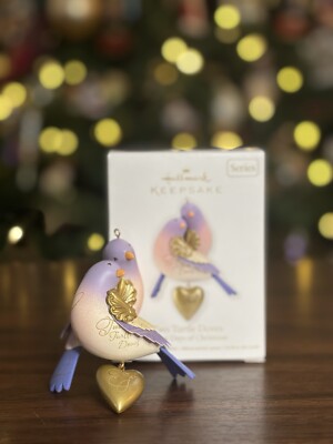 Hallmark Keepsake 'Two Turtle Doves' 2012 Twelve Days of Christmas QX8091