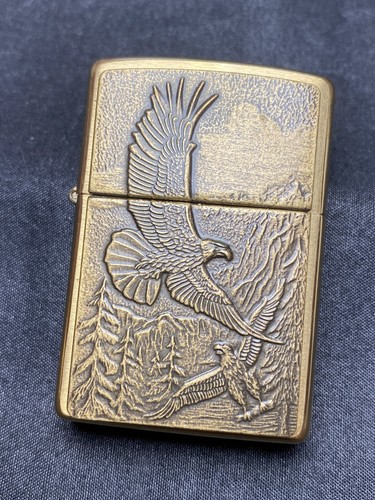 Zippo Lighter Gold Emblem EAGLES FLYING 2019 Flat Bottom Brass! Sparks! - Picture 12 of 12