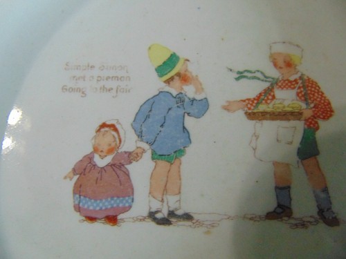 VINTAGE SIMPLE SIMON NURSERY RHYME PIEMAN BABY OR CHILD'S BOWL OR DISH 7.5" - Picture 3 of 13