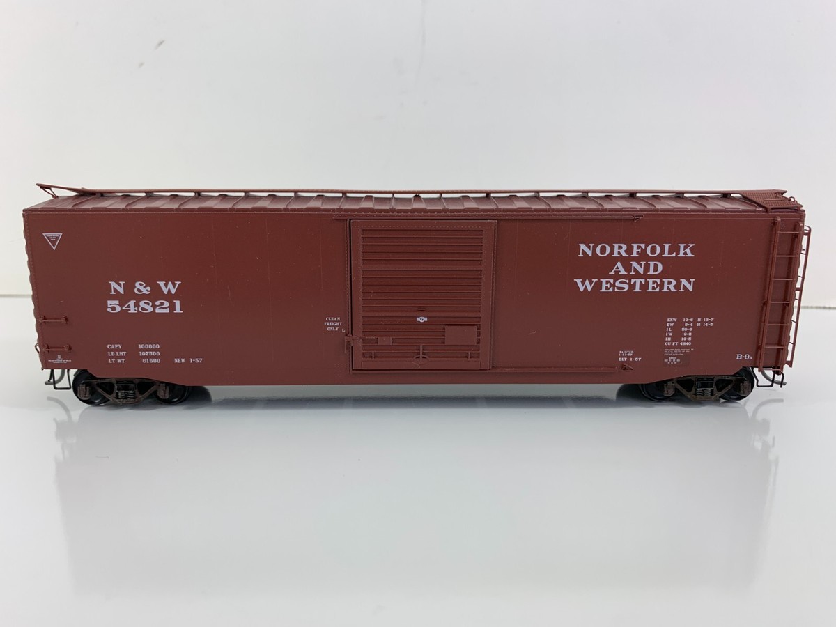 Kadee HO scale 6005 - 50' PS-1 Boxcar Single 9' Youngstown N & W Rd#54821 Kadee HO scale 6005 - 50' PS-1 Boxcar Single 9' Youngstown N & W Rd#54821