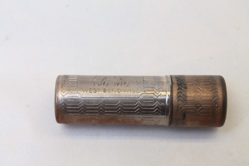 Bálsamo LIP IVO De Colección De Metal IVO INC Tubo Doblado Oeste Wisc - Imagen 5 de 6