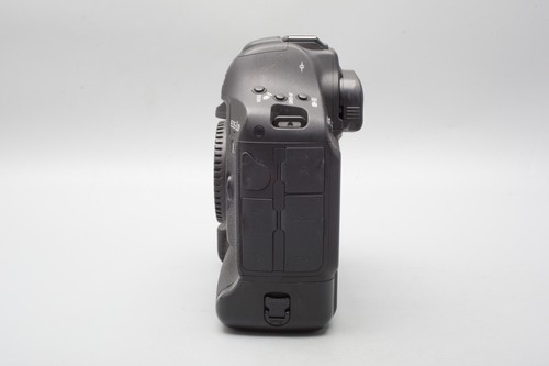 Canon EOS 1DX Mark II 20.2 MP DSLR Digital Camera Body, Boxed - Picture 6 of 17