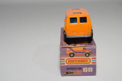 A94 1:64 3 INCH MATCHBOX SUPERFAST 68 CHEVROLET VAN ORANGE NMIB - Picture 8 of 15