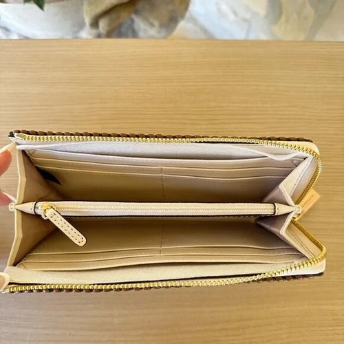 Cartera/billetera grande de viaje Michael Kors Jet set crema ligera de cuero múltiple nuevo con etiquetas - Imagen 12 de 35