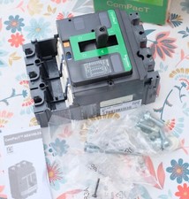 Schneider Electric C25F3 ComPacT NSX250F 36kA AC 3P 250A sans déclencheur