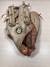 Wilson Vintage A2600 Fieldmaster Leather Baseball Glove Right Hand Throw 11"